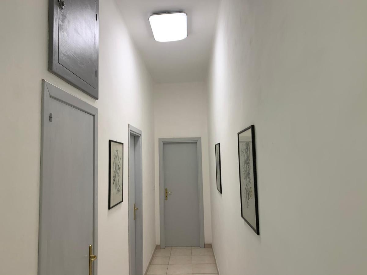 Apartment City Center Eighty-Five Bari Exterior photo