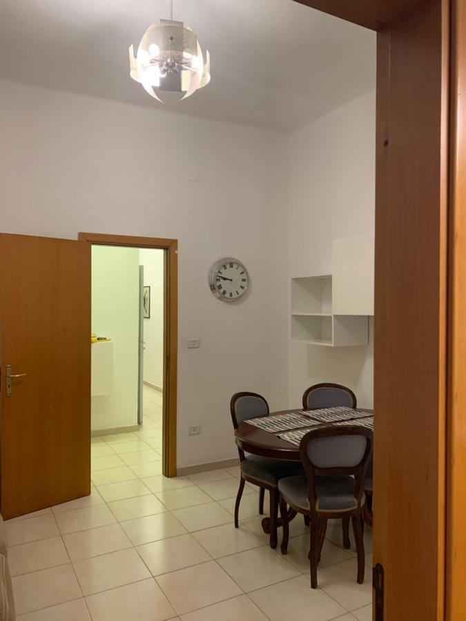 Apartment City Center Eighty-Five Bari Exterior photo